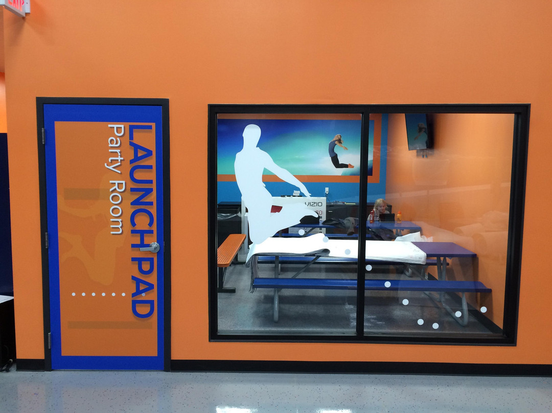 Sky Zone Trampoline Park景点图片