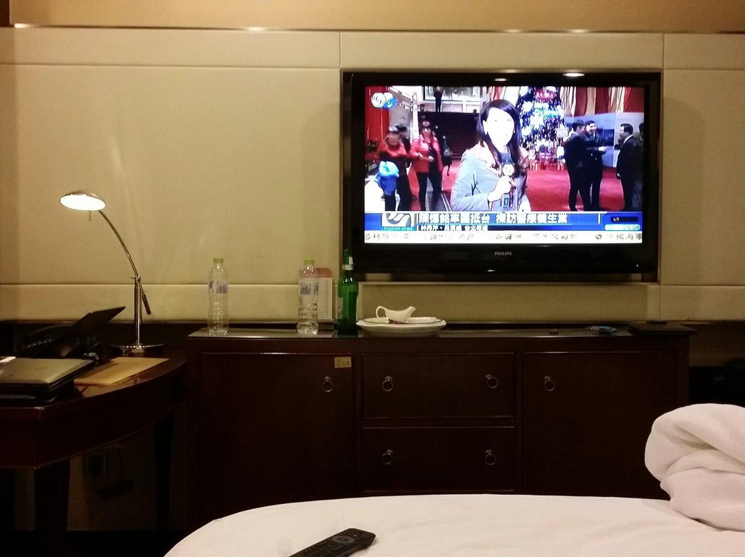 世纪大酒店主图