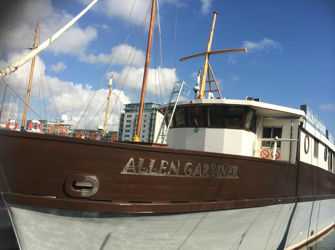 Allen Gardiner River Cruise Restaurant景点图片