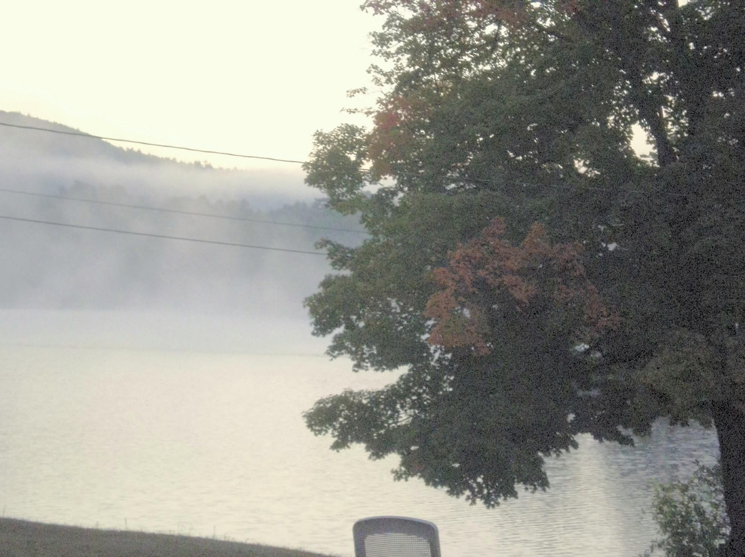 Island View Motel主图