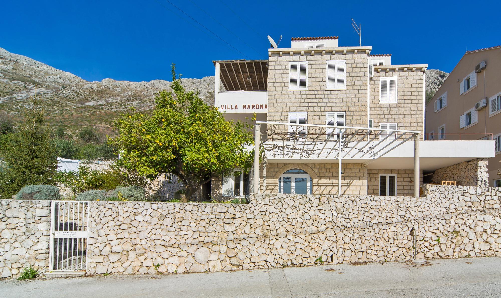 Villa Narona-官方
