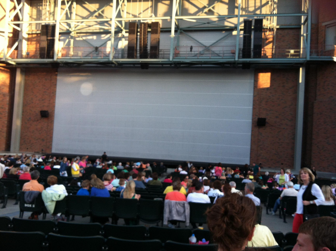 Starlight Theatre-堪萨斯城必去景点