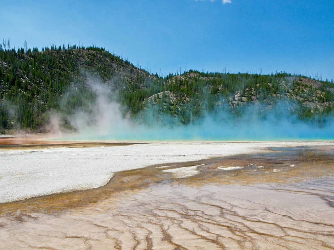 大棱镜温泉-黄石国家公园必去景点
