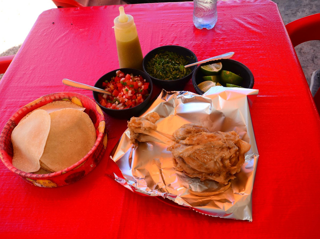 Adolfo Lopez Mateos餐馆和美食-Carnitas el compadre al estilo michoacán