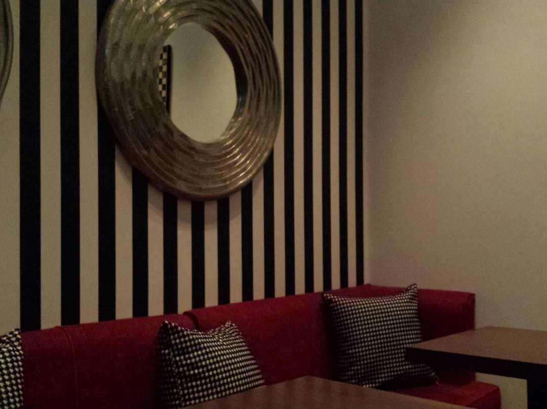 Andravida餐馆和美食-Droseli