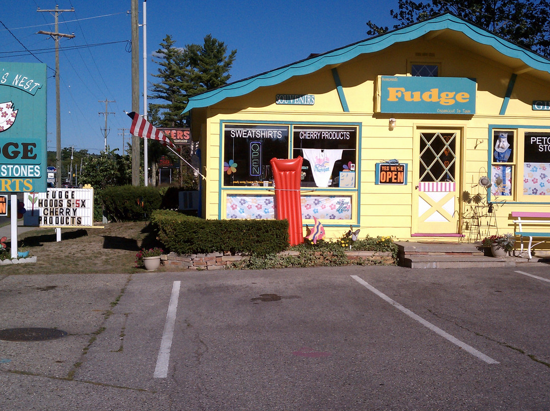 Swan's Nest Gifts-特拉弗斯城必去景点