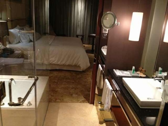 天津君隆威斯汀酒店主图