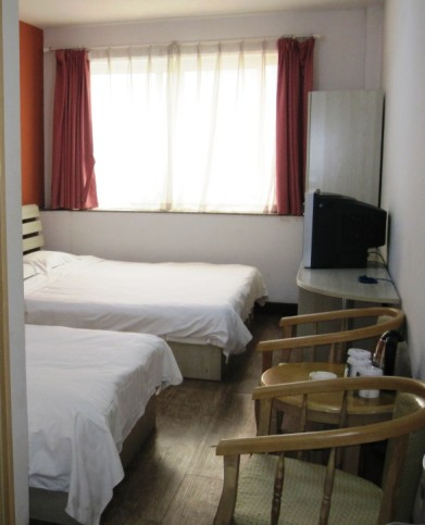 红八快捷酒店主图