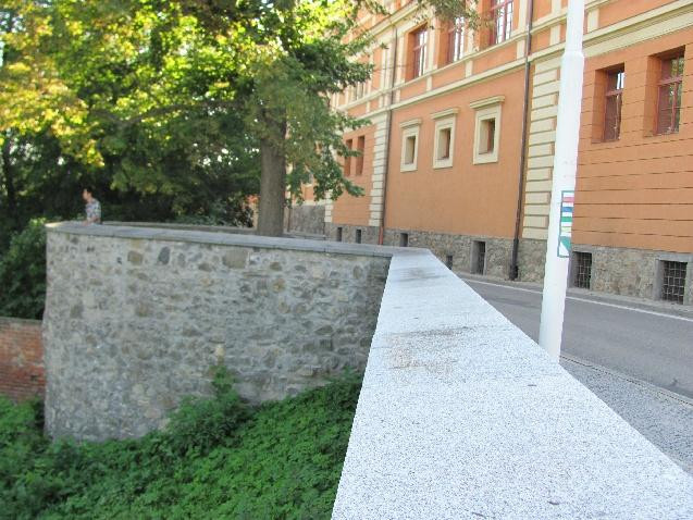 The Town Walls景点图片