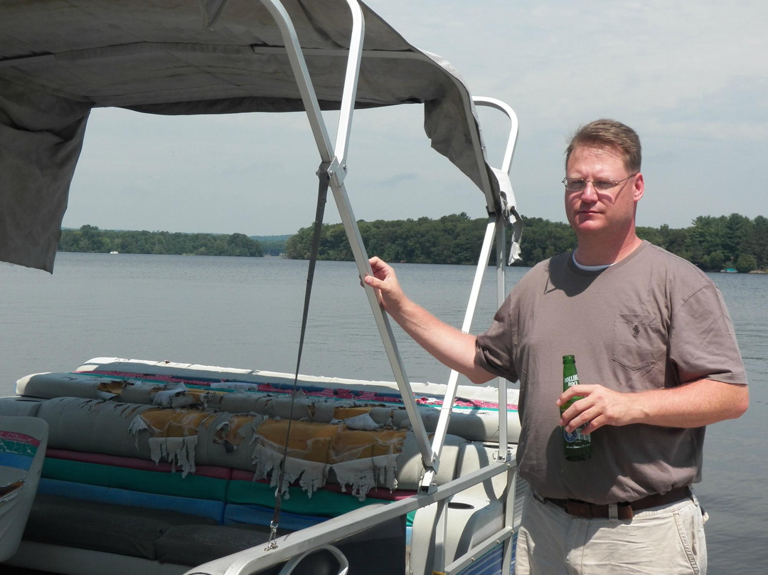 Paradise Shores Hotel主图