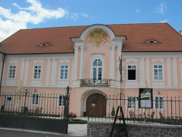 Renaissance Castle Hrádek u Sušice-Susice必去景点