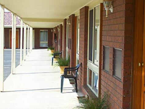 金色棕榈汽车酒店主图