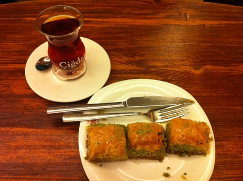 Cigdem Pastanesi主图