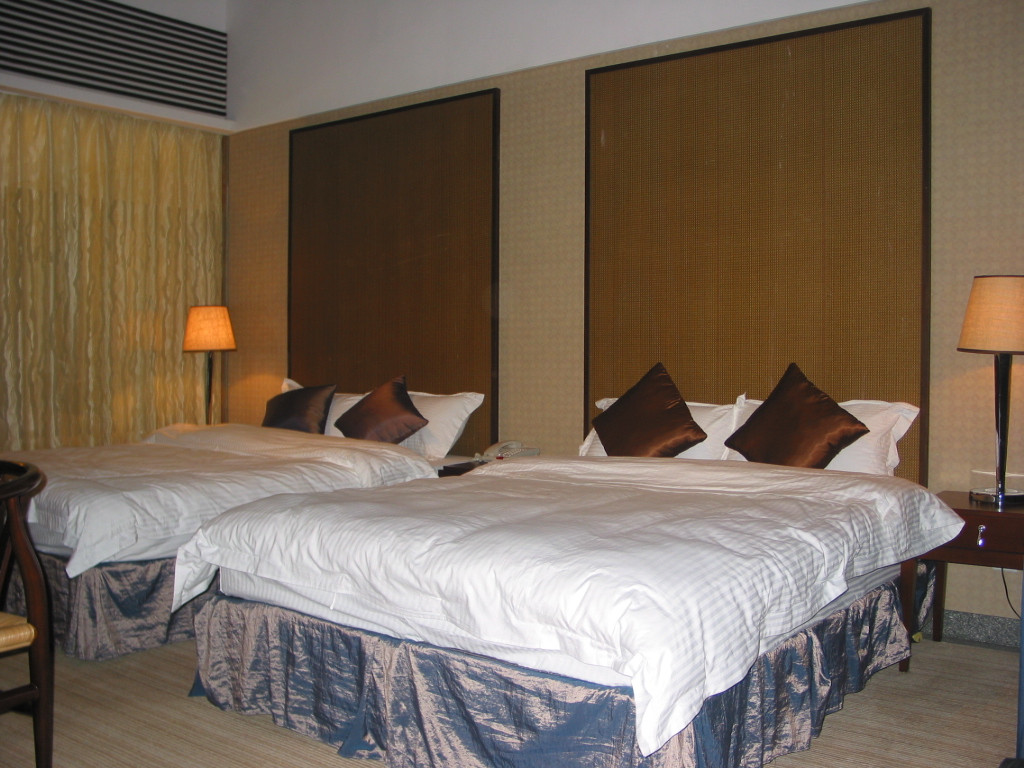 盘龙天堂度假酒店主图