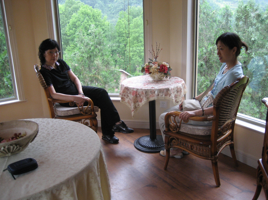 东黄山城堡酒店主图