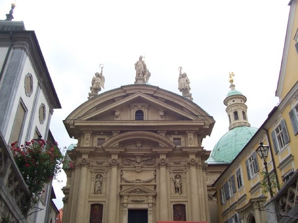 Mausoleum of Emperor Ferdinand II-格拉茨城必去景点