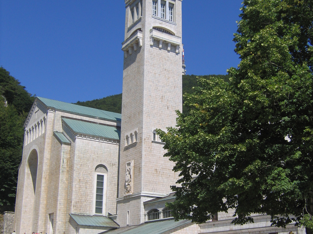 Sanctuary of Montevergine-Mercogliano必去景点