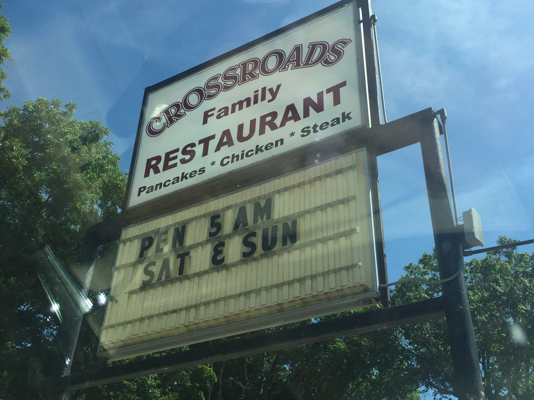 Attica餐馆和美食-Crossroads Family Restaurant