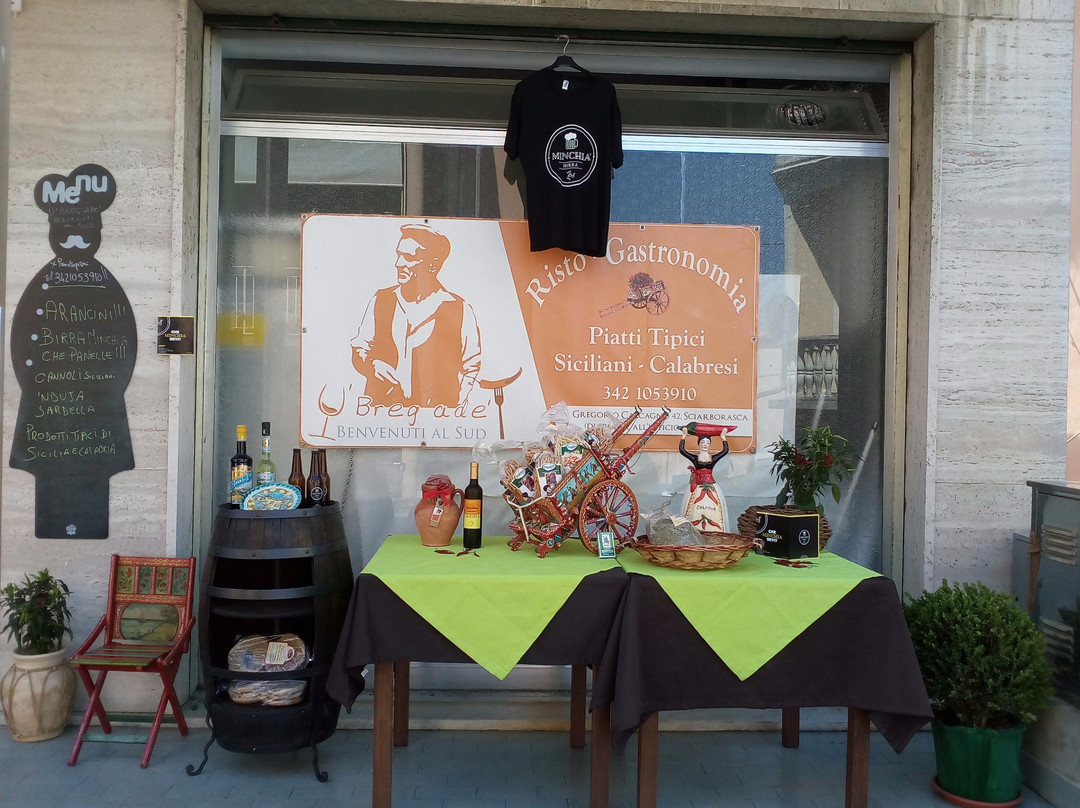 U'bregade' Benvenuti Al Sud