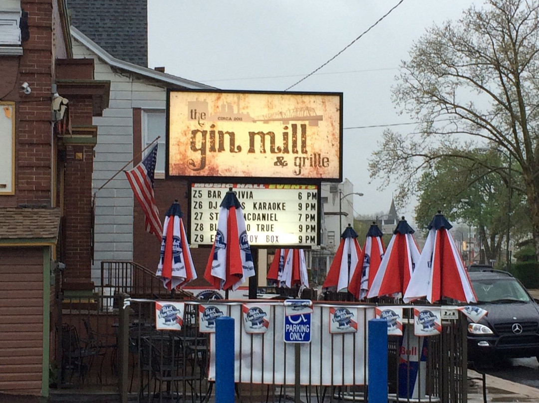 Laurys Station餐馆和美食-The Gin Mill and Grille