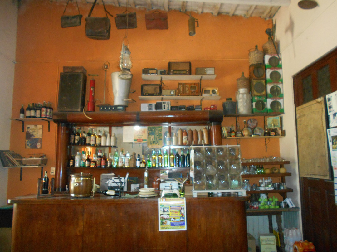 Dona Irma, Salon Comedor