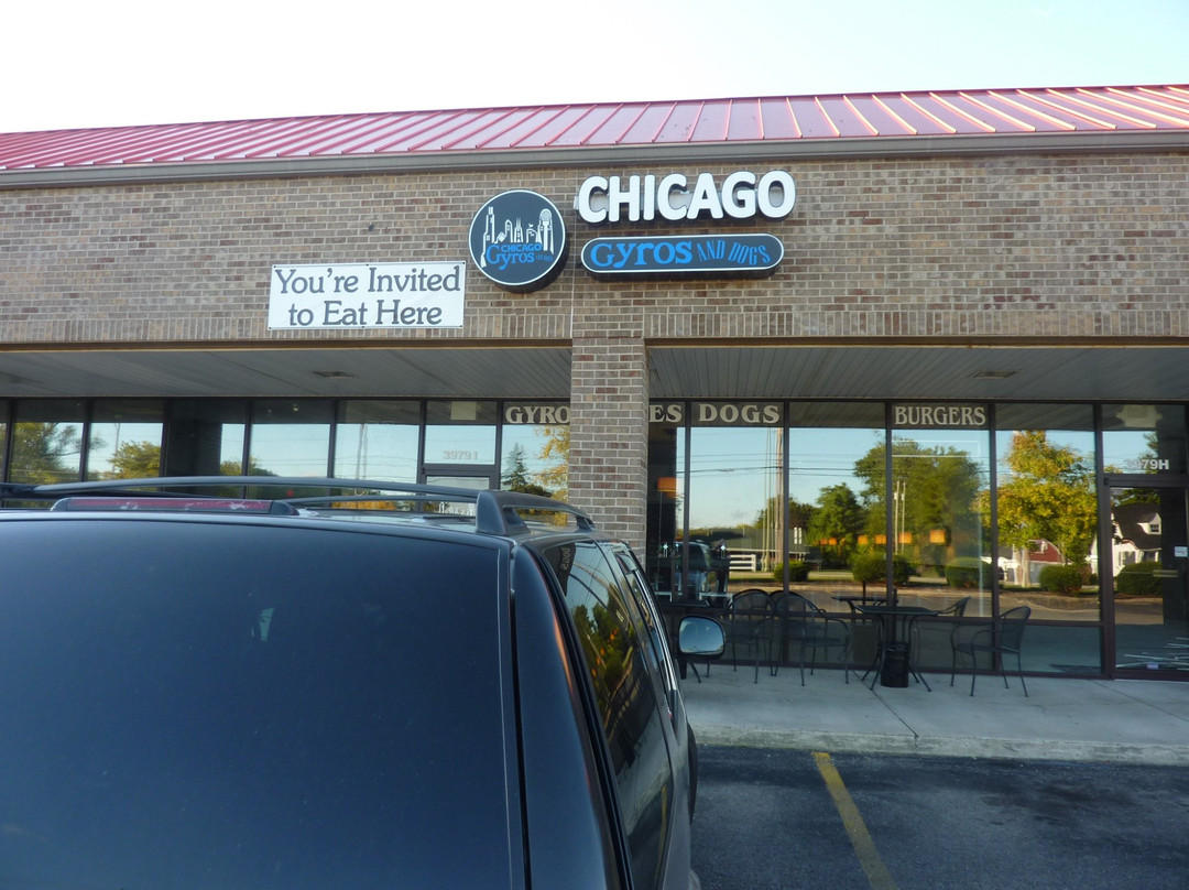 Chicago's Gyros & Dogs