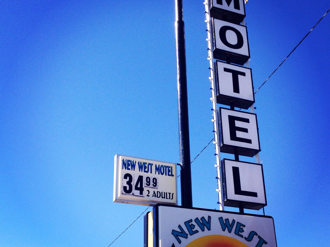 萨利纳酒店住宿-New West Motel