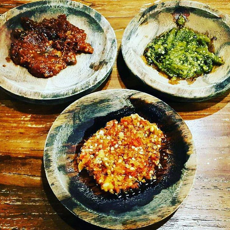 Warung Sambal Kocok Mamah Sum Gendut
