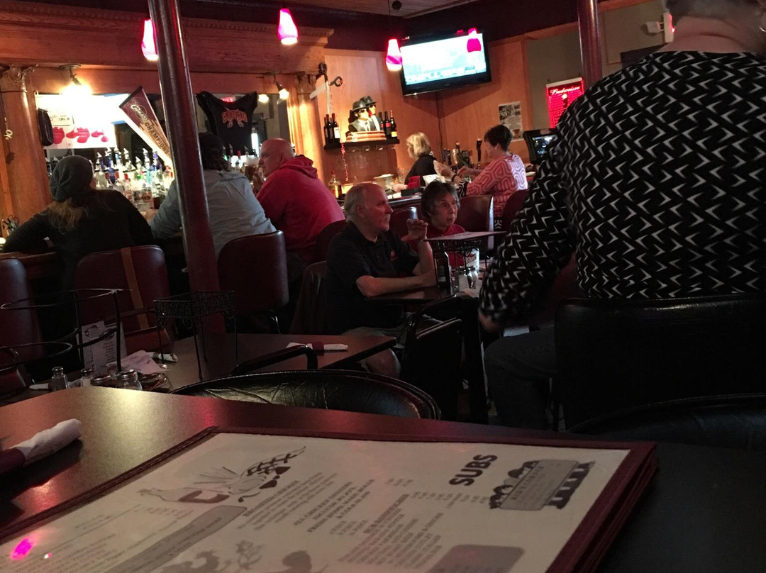 Tim's Pizzeria & Pub