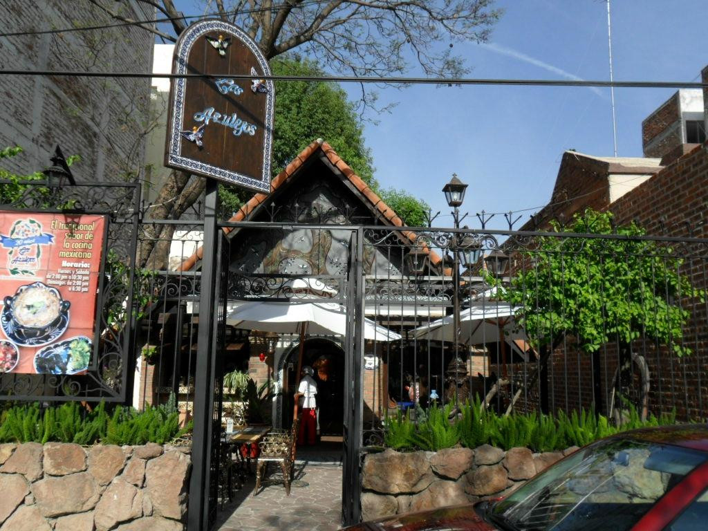 利昂餐馆和美食-Los Azulejos