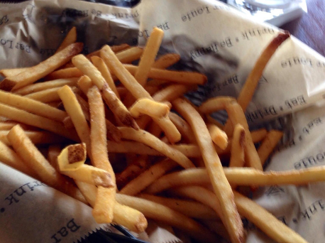 Bar Louie - Westlake