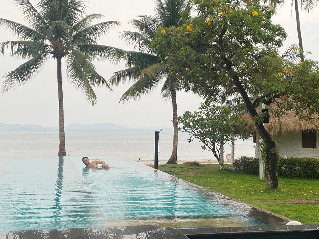 Sunrise Beach Resort主图