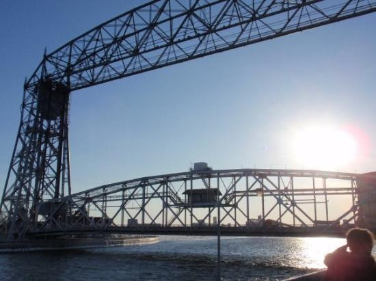 Aerial Lift Bridge-德卢斯必去景点