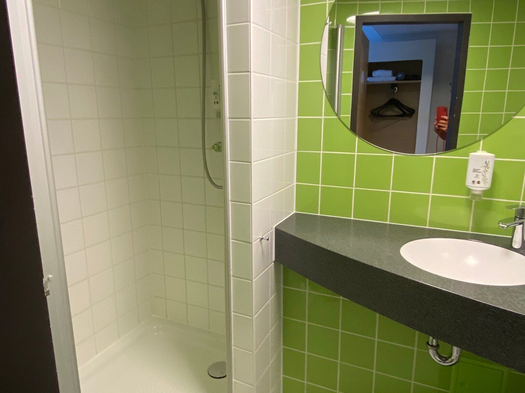 B&B Hotel Freiburg-Süd主图