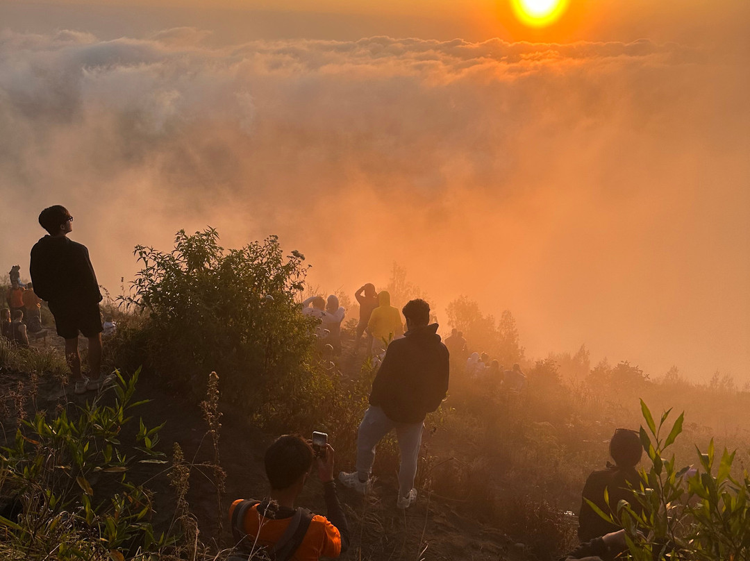Hiking mount batur bali景点图片