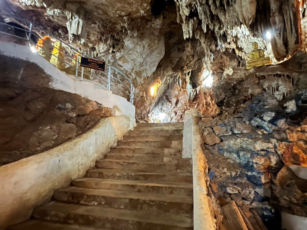 Keaw Sara Pad Neuk Cave-北冲县必去景点