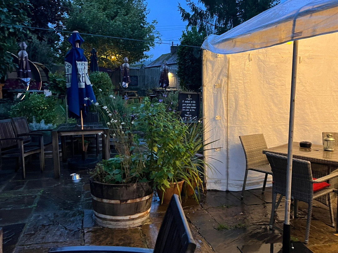 The Star & Garter, East Dean Nr Goodwood主图