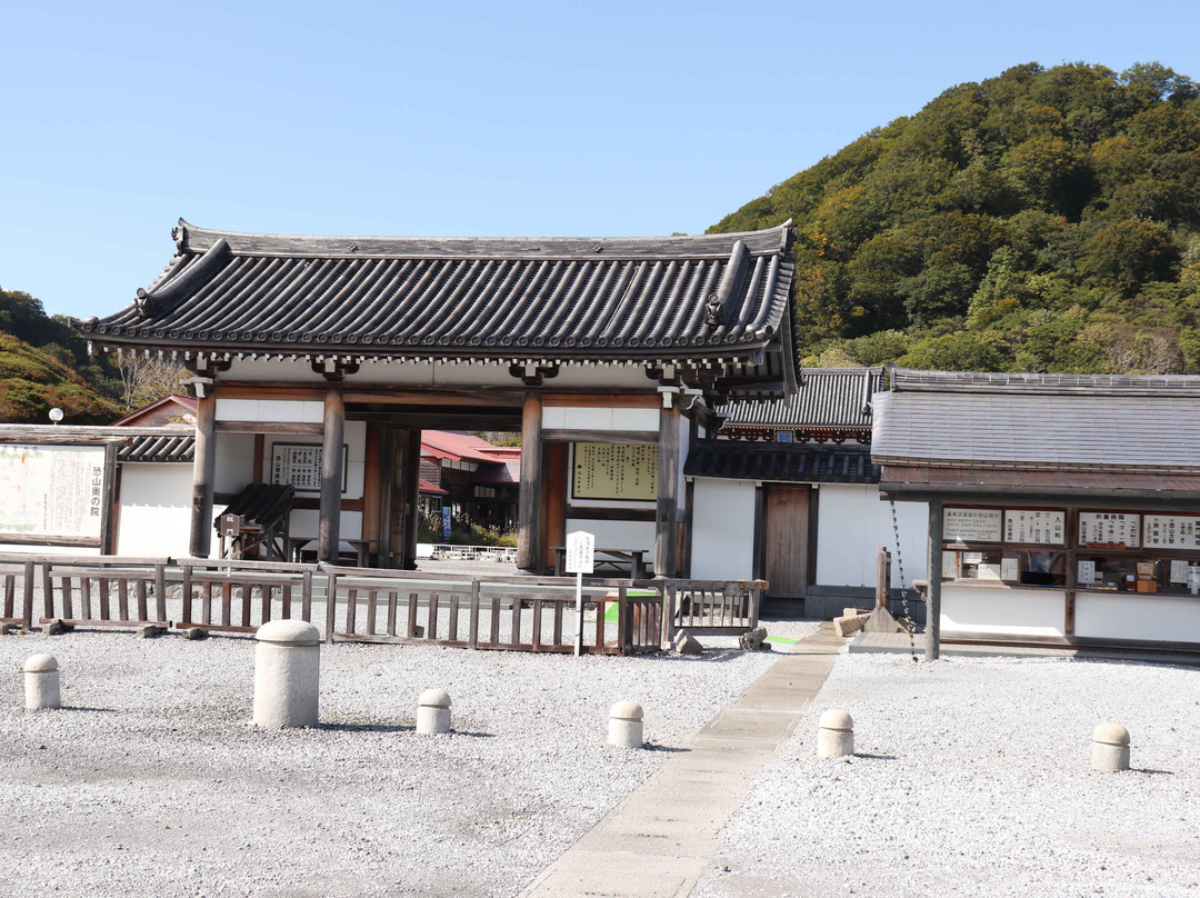 Osore-zan Bodai-ji Temple-陆奥市必去景点