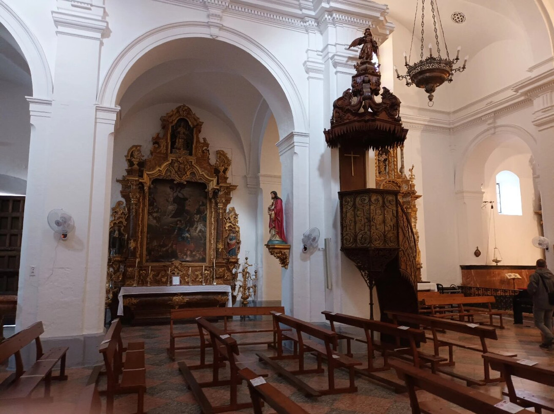 Santa Maria de la Mesa Church-萨阿拉必去景点