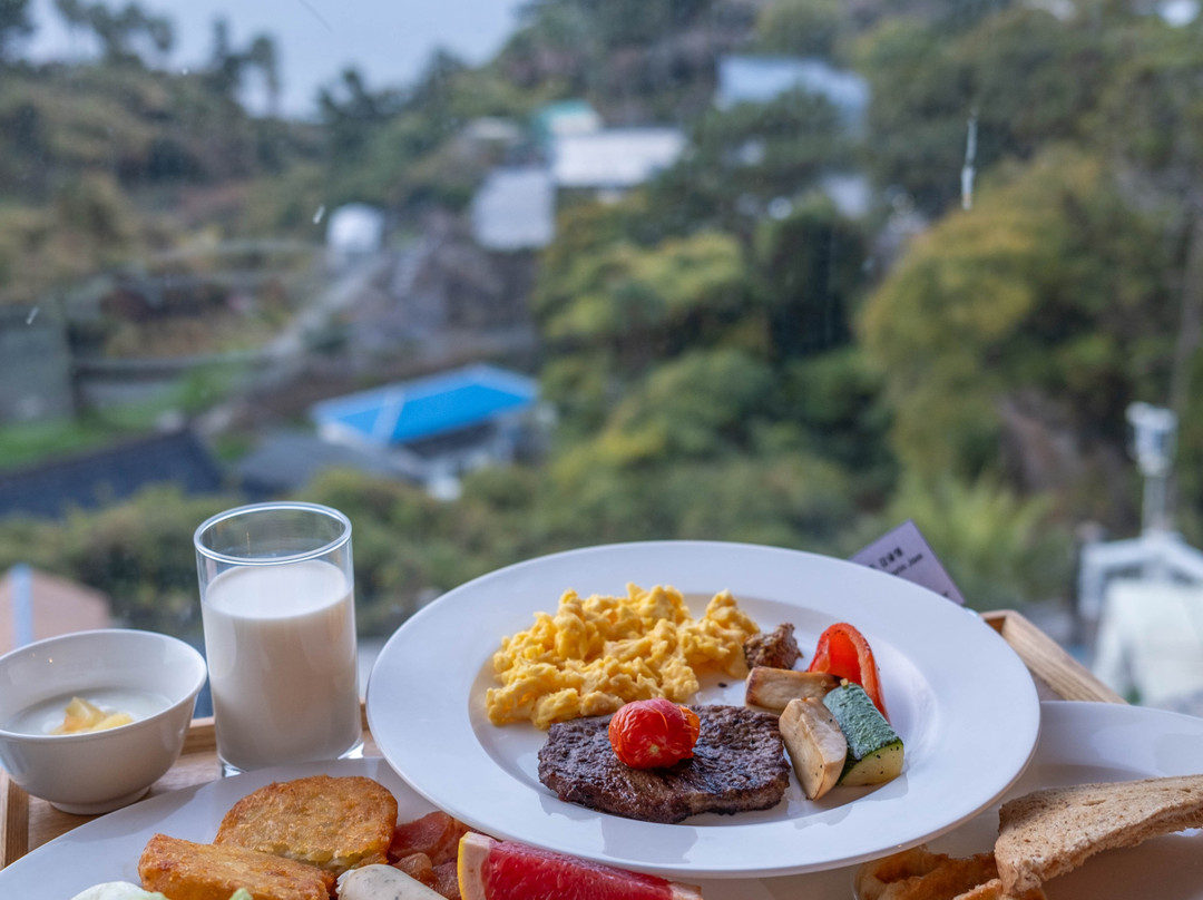 Jeju Goldone Hotel & Suites主图