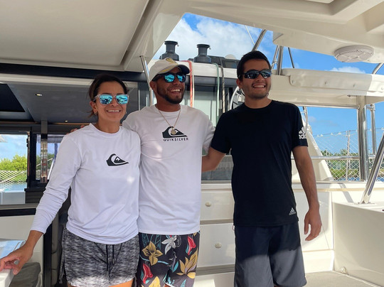 Adventure Charter-大开曼岛必去景点