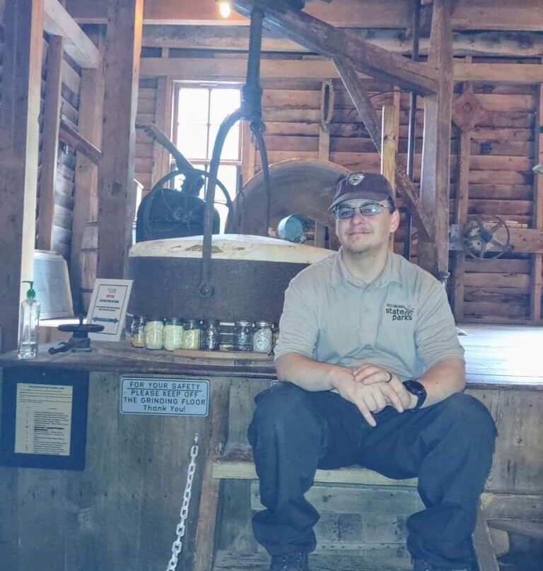 Glade Creek Gristmill-Clifftop必去景点