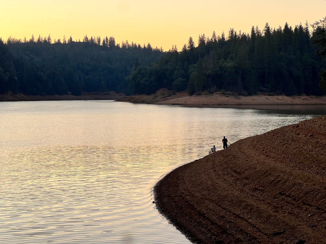 Rollins Lake-Colfax必去景点
