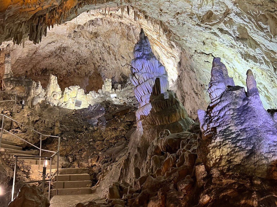 Grotte del Cavallone景点图片