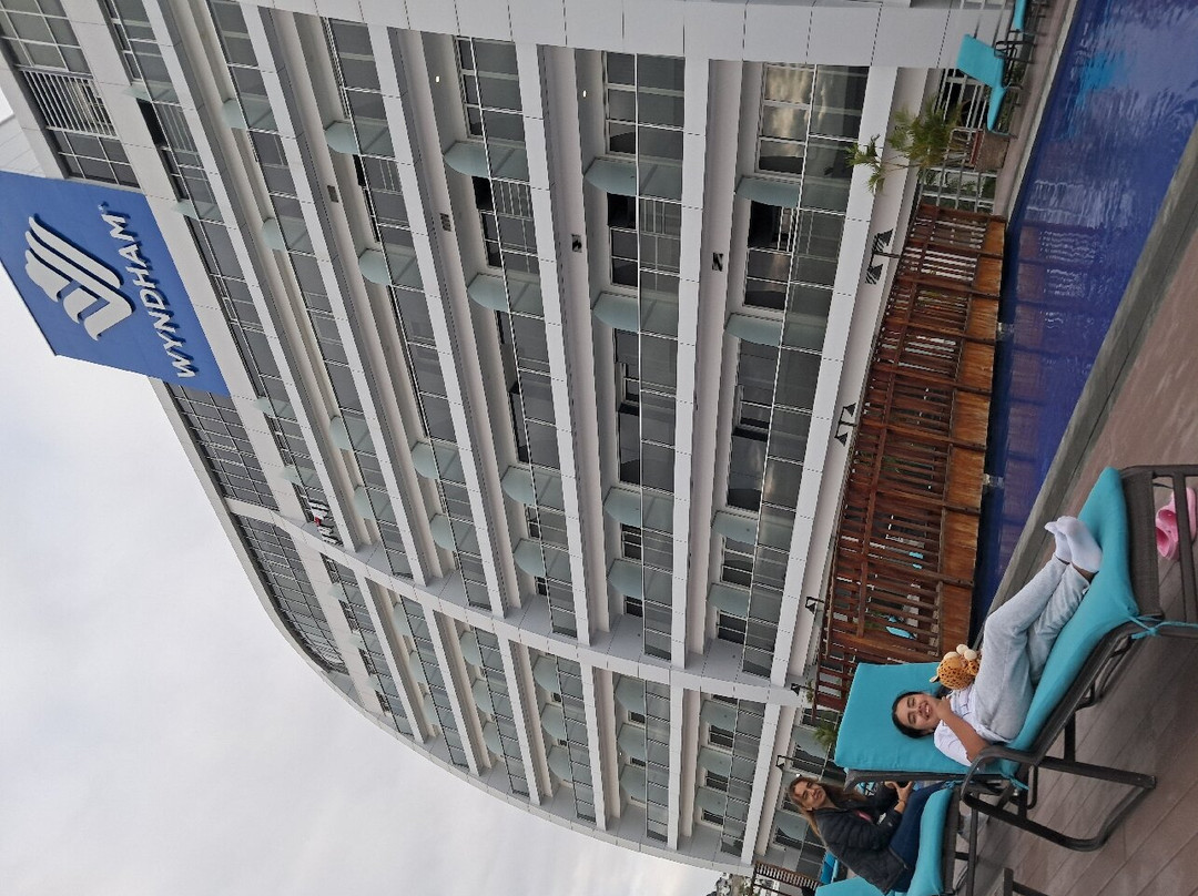 Wyndham Manta Sail Plaza Hotel and Convention Center主图