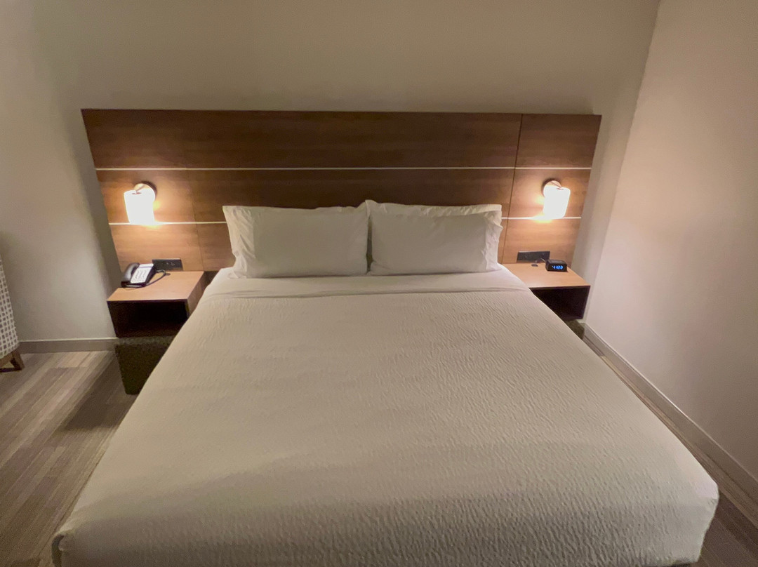 Holiday Inn Express & Suites Toronto - Markham By IHG主图