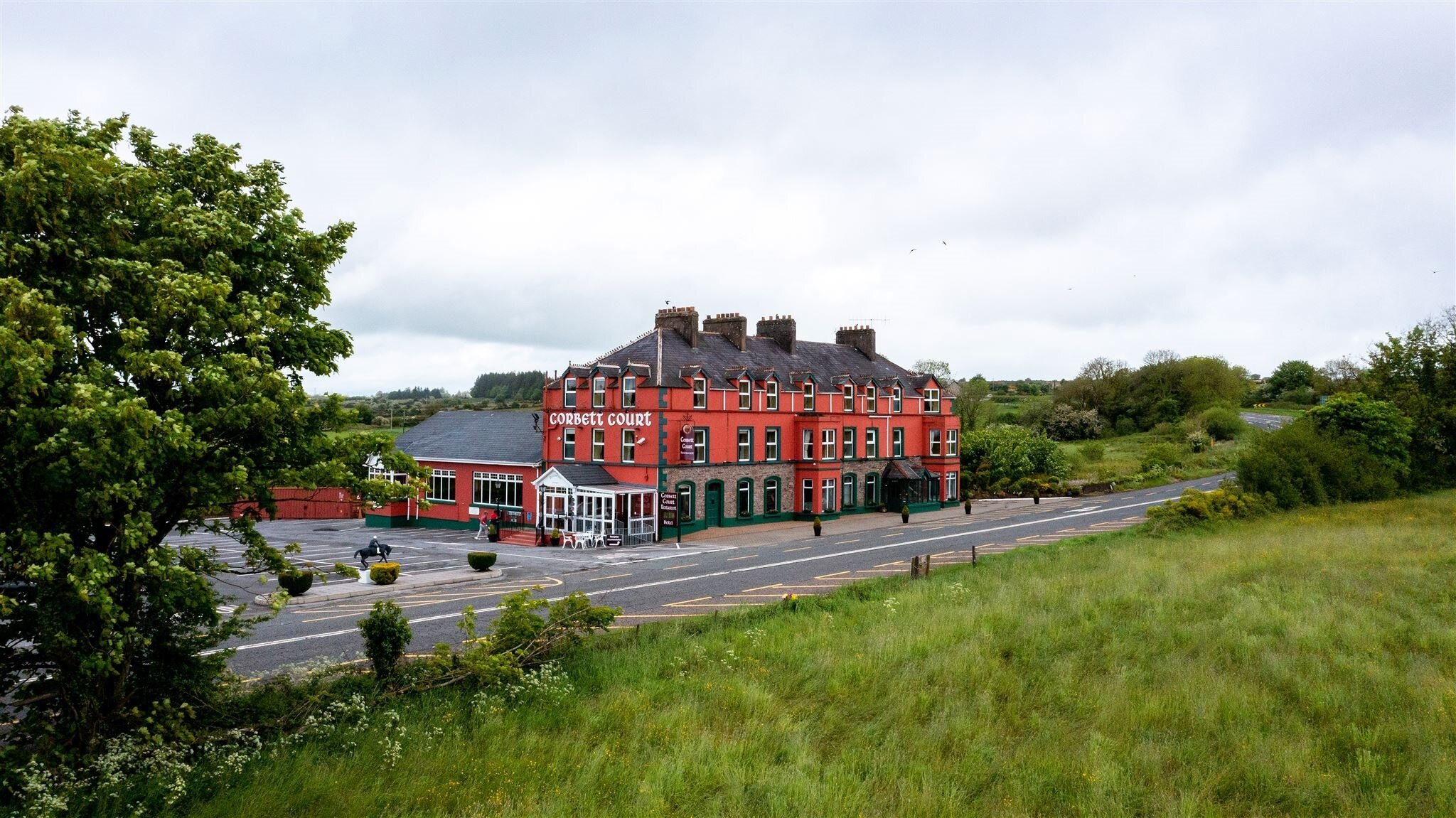 Corbett Court Hotel-浴室
