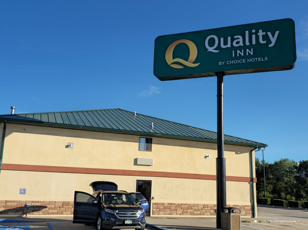 拉顿品质酒店主图