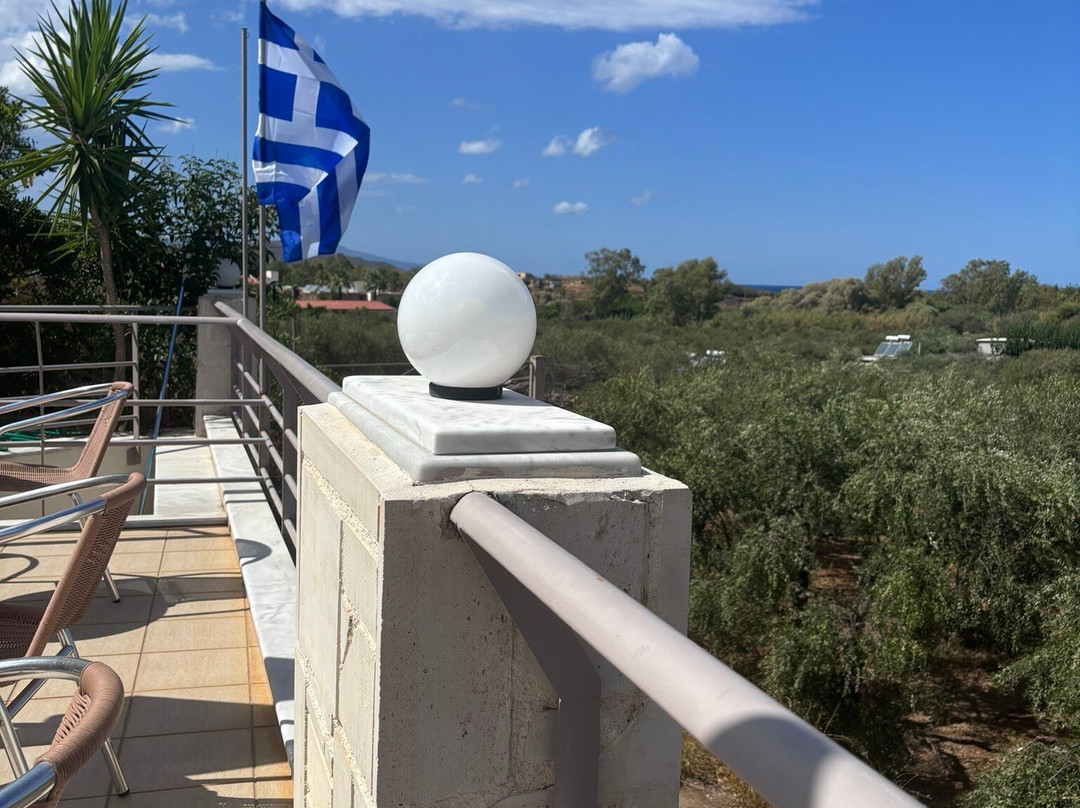 Poseidon Apartments主图