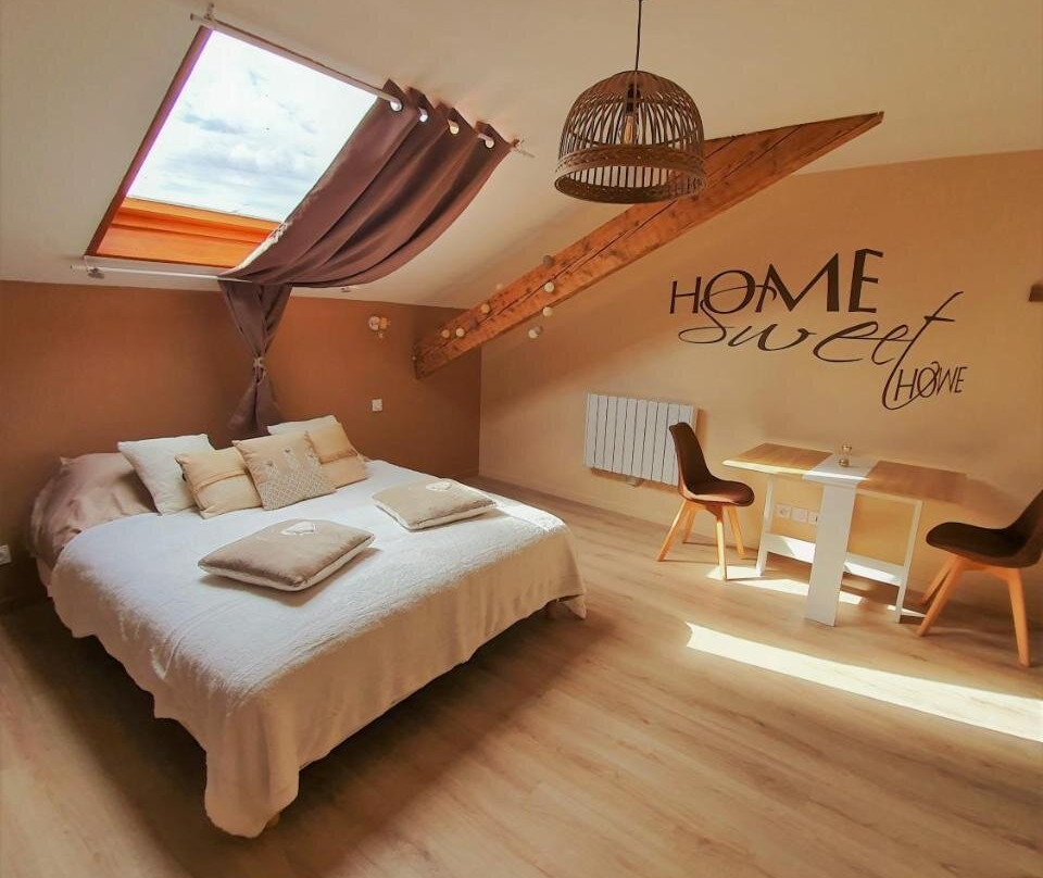 Le Petit Paradis In Oyonnax Town Center主图